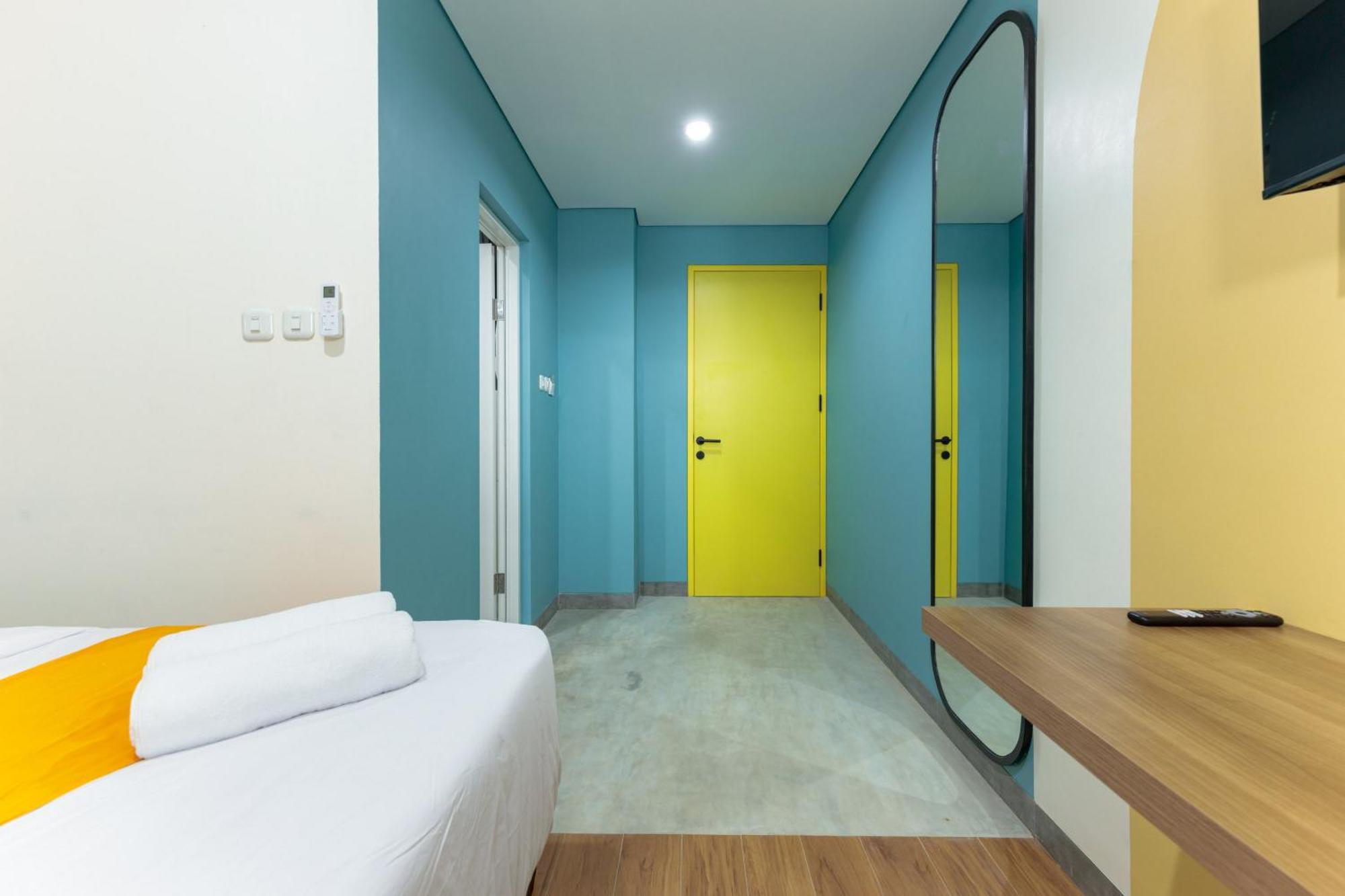 Sans Hotel Kelapa Gading Jakarta Eksteriør billede